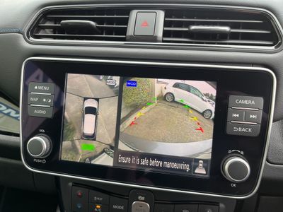 2025 Nissan Leaf