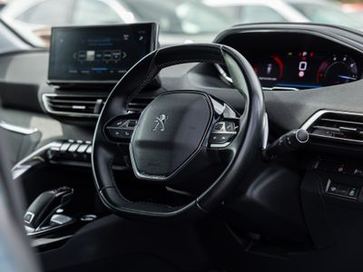 2022 Peugeot 5008