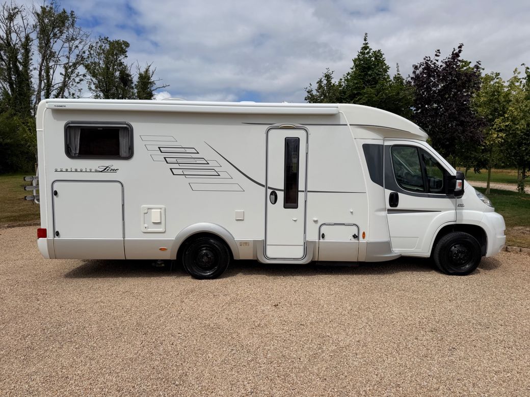 2013 HYMER  T614 CL L.H.D MANUAL 
