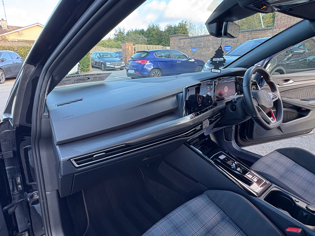 2024 Volkswagen Golf