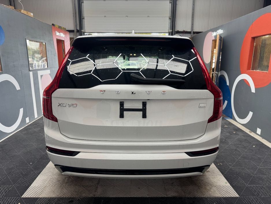 2023 Volvo XC90