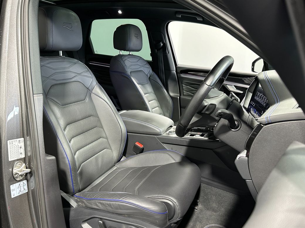2022 Volkswagen Touareg