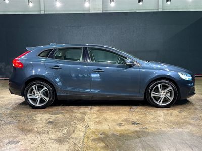 2017 Volvo V40