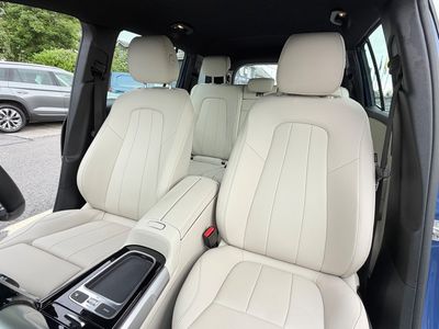 2024 Mercedes-Benz GLB Class