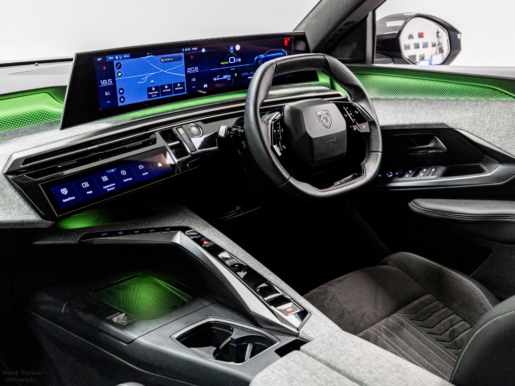 2025 Peugeot 5008