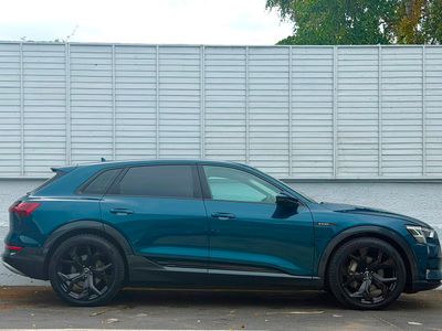 2022 Audi e-tron