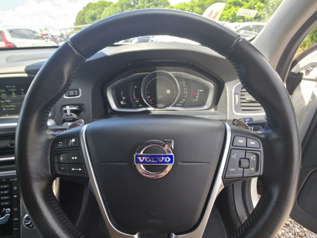2017 Volvo V60 Cross Country