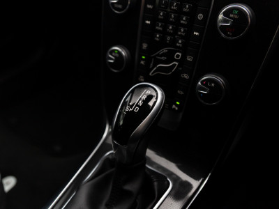 2018 Volvo V40