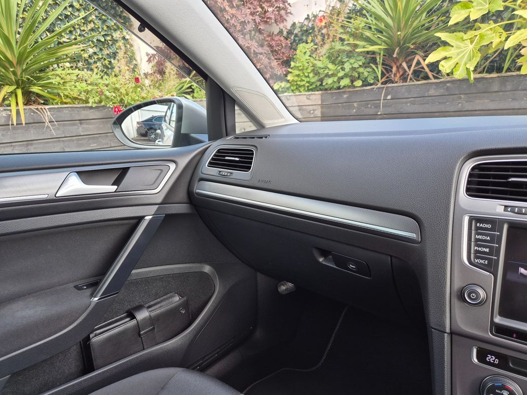 2016 Volkswagen Golf