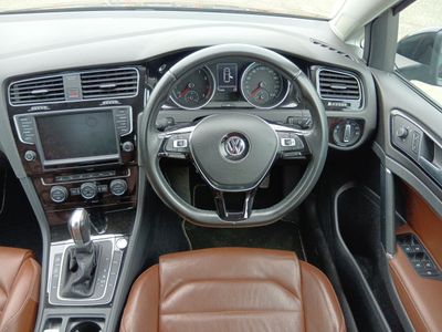 2017 Volkswagen Golf