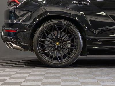 2025 Lamborghini Urus