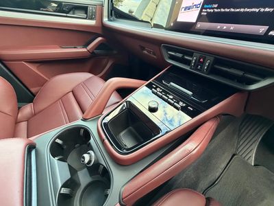 2024 Porsche Cayenne