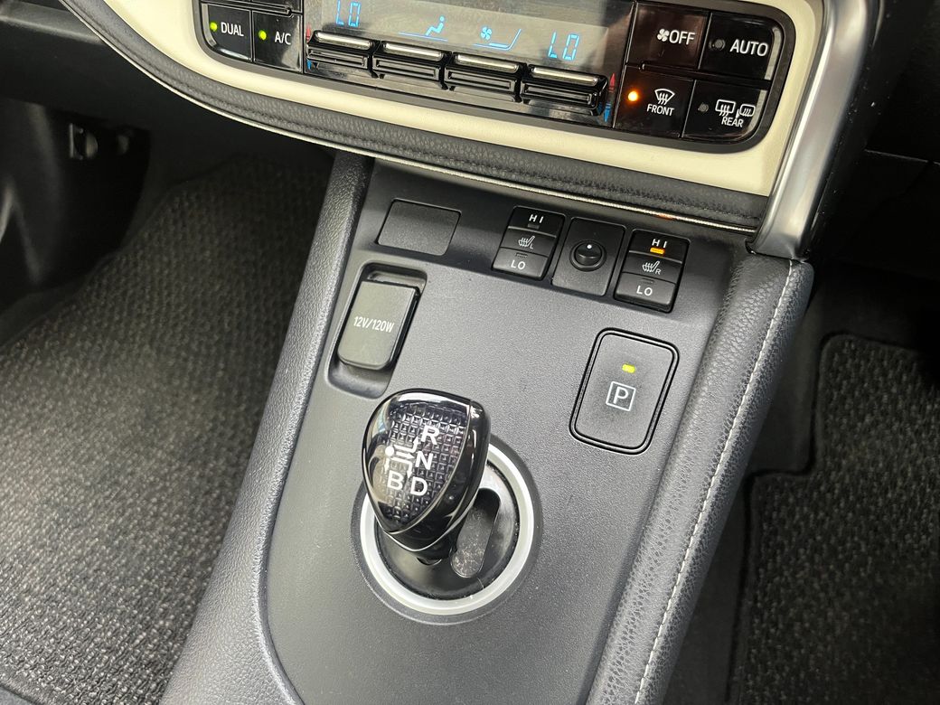 2016 Toyota Auris