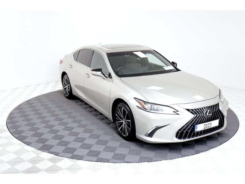2023 Lexus ES 300h