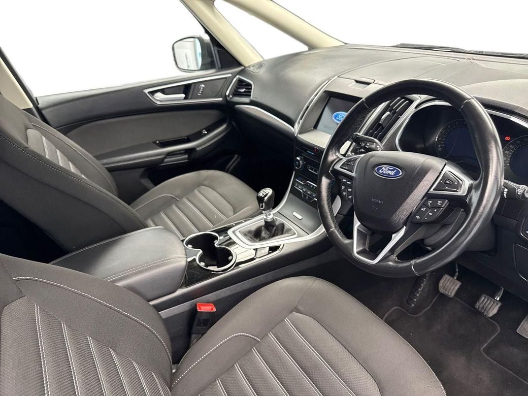 2022 Ford Galaxy