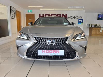 2023 Lexus ES 300h