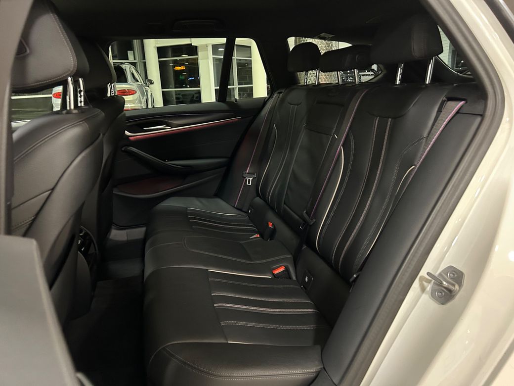2022 BMW 5 Series