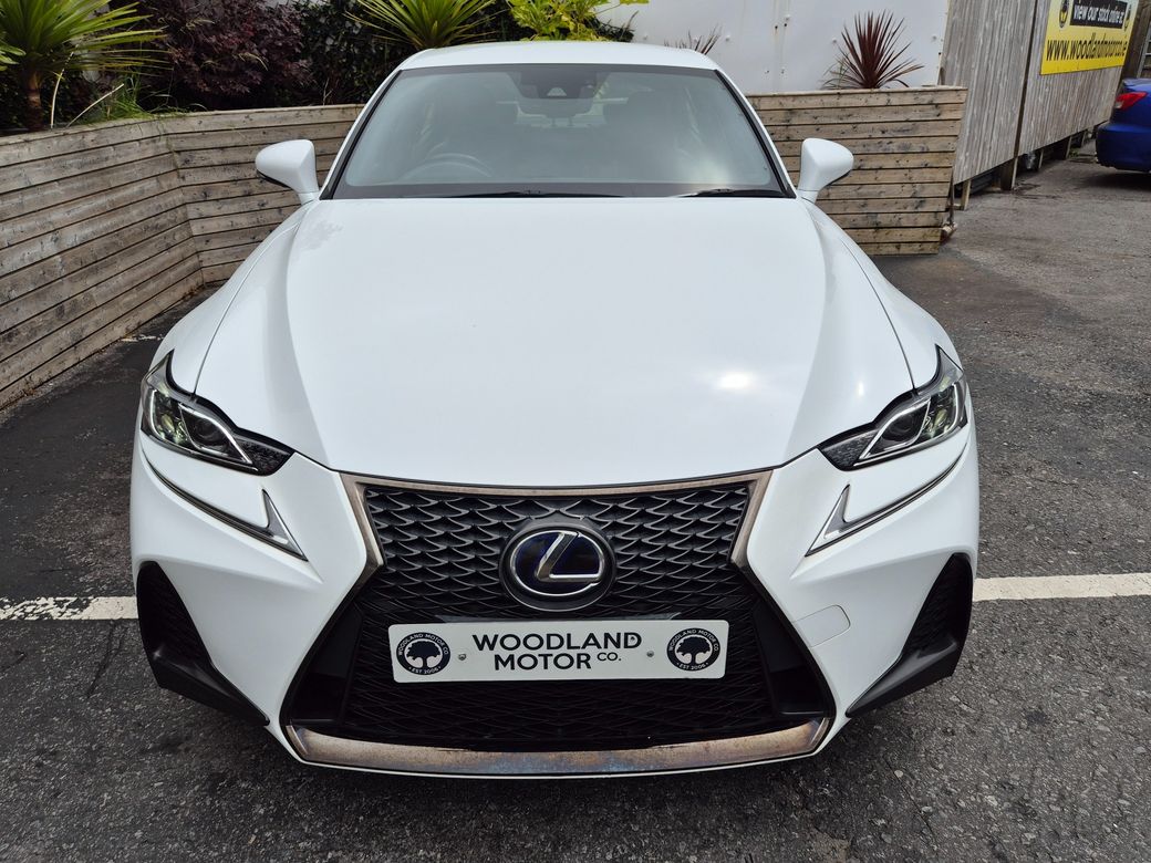 2017 Lexus IS 300h