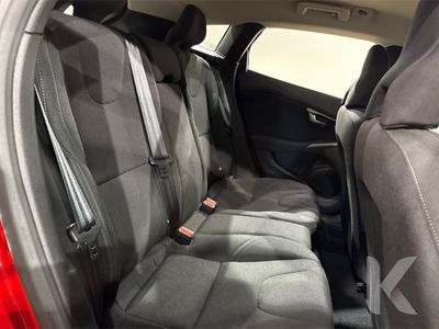 2019 Volvo V40