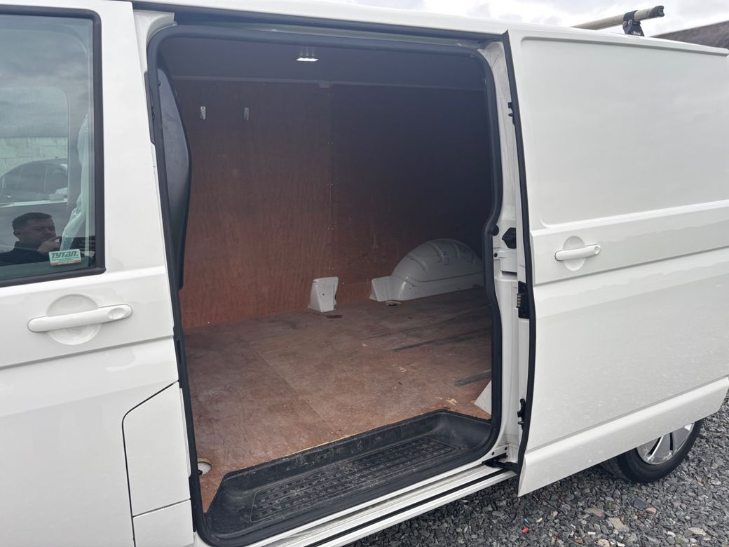 2021 Volkswagen Transporter