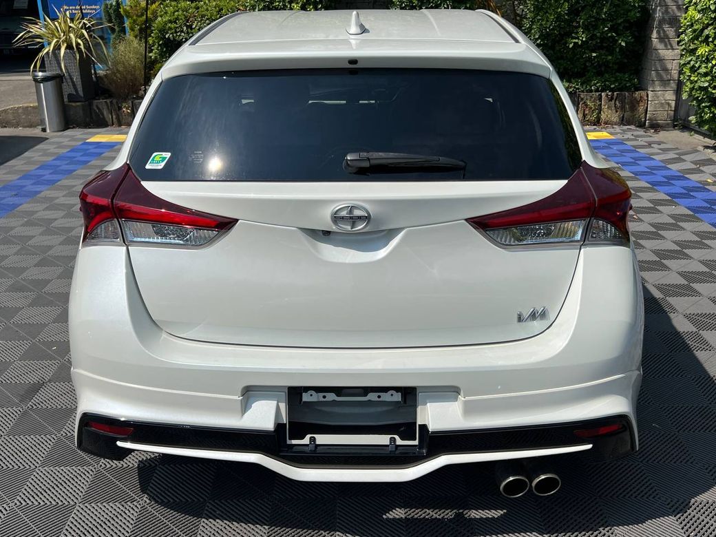 2017 Toyota Auris