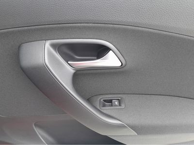 2016 Volkswagen Polo