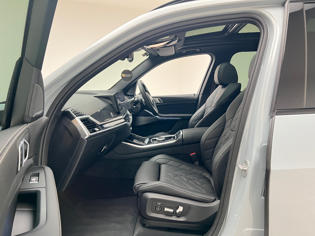2025 BMW X5