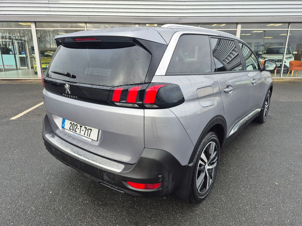 2020 Peugeot 5008