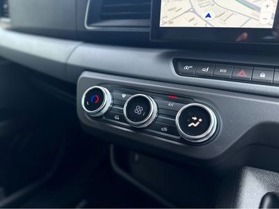 2025 Renault Master