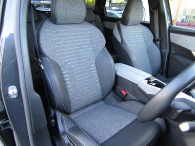 2025 Peugeot 5008