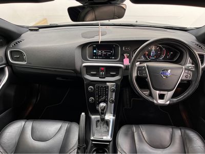 2016 Volvo V40