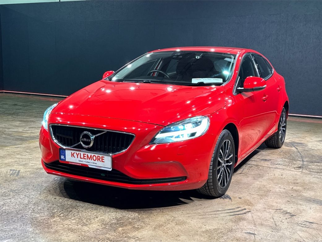 2019 Volvo V40