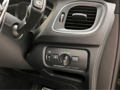 2016 Volvo V40