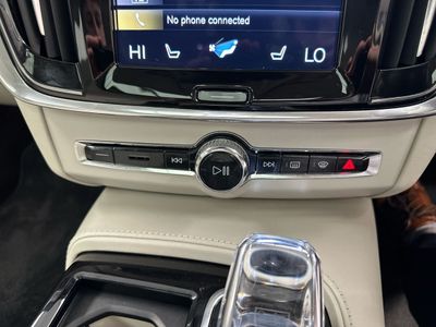 2020 Volvo S90