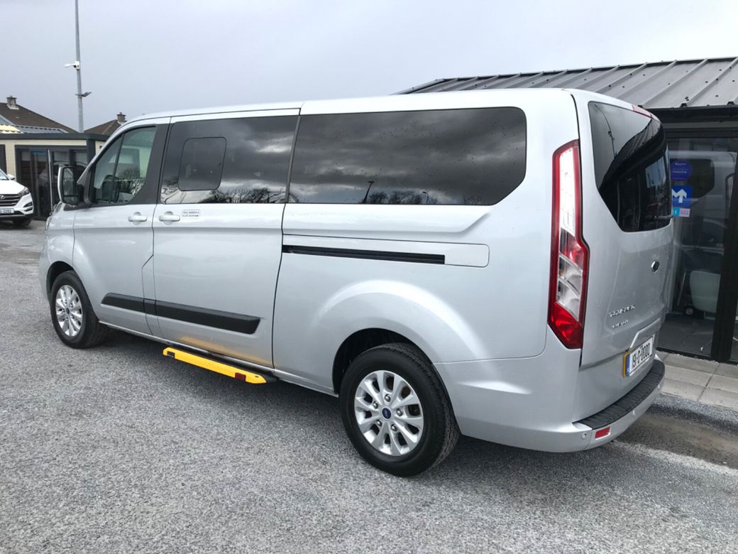 2019 Ford Tourneo