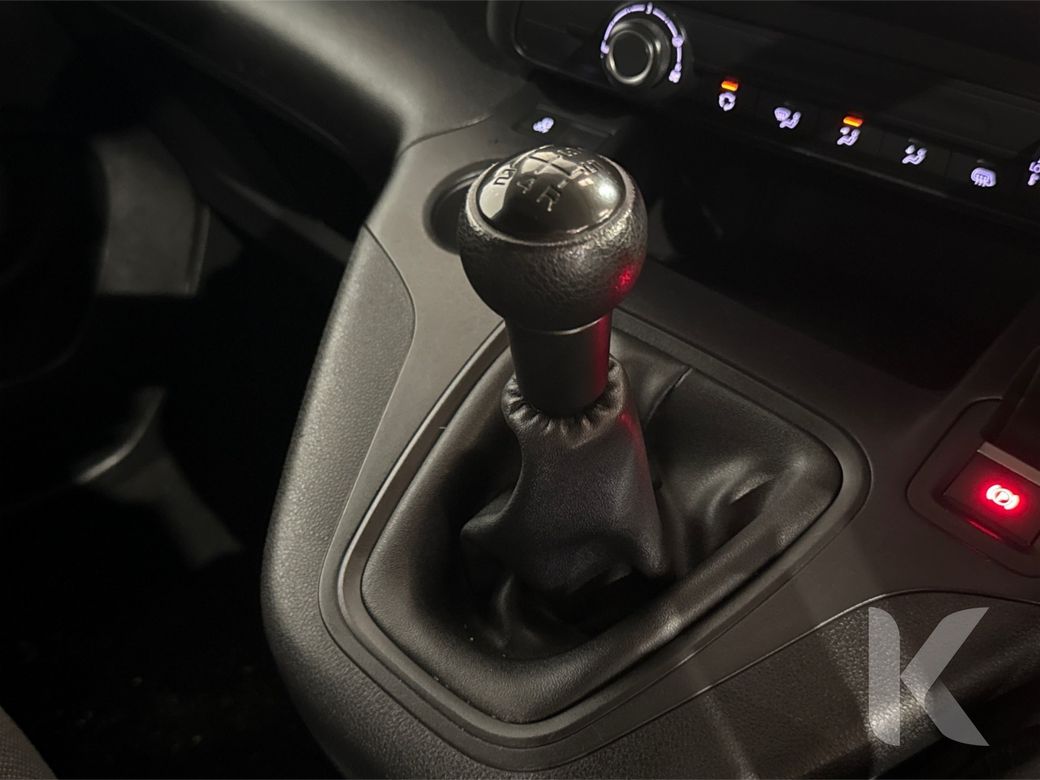 2021 Peugeot Partner