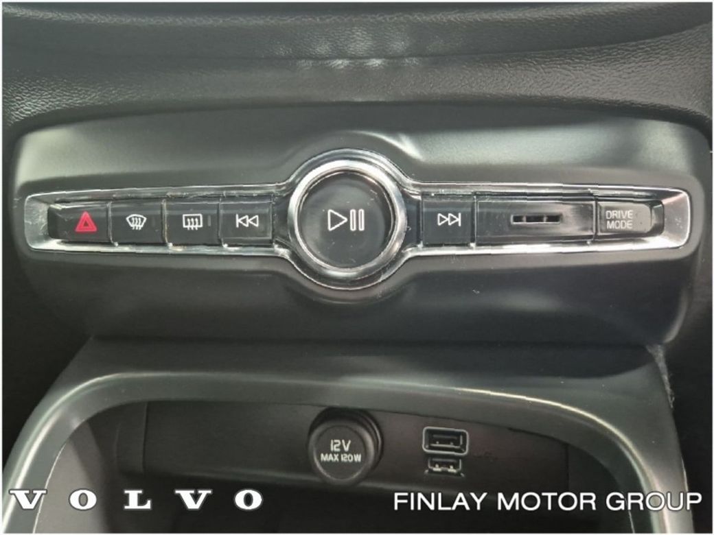 2021 Volvo XC40