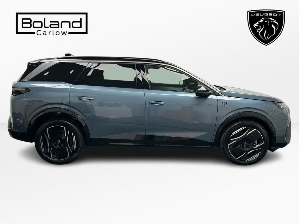 2025 Peugeot 5008