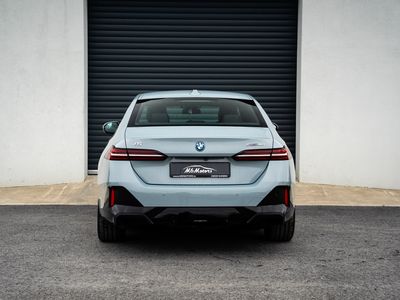 2024 BMW i5