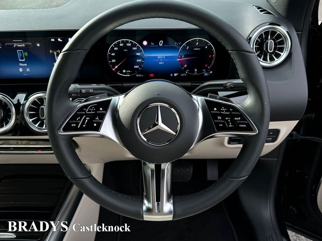 2025 Mercedes-Benz GLA Class