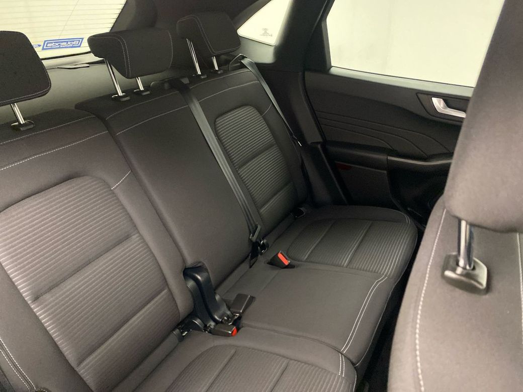 2022 Ford Kuga