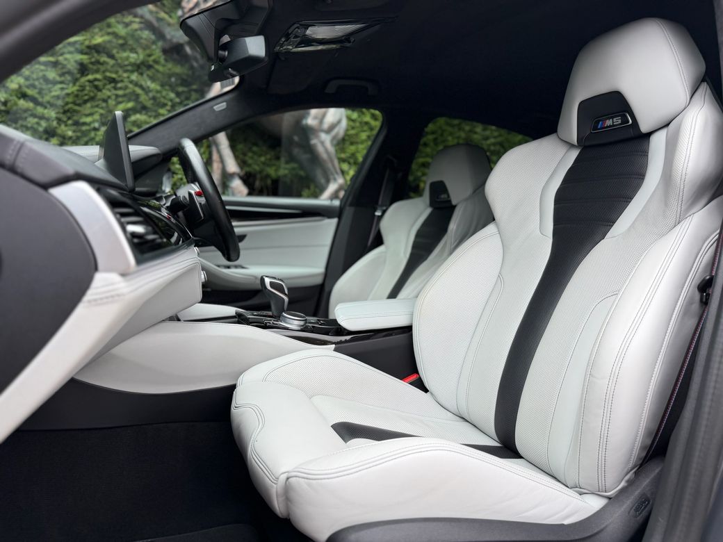 2022 BMW M5