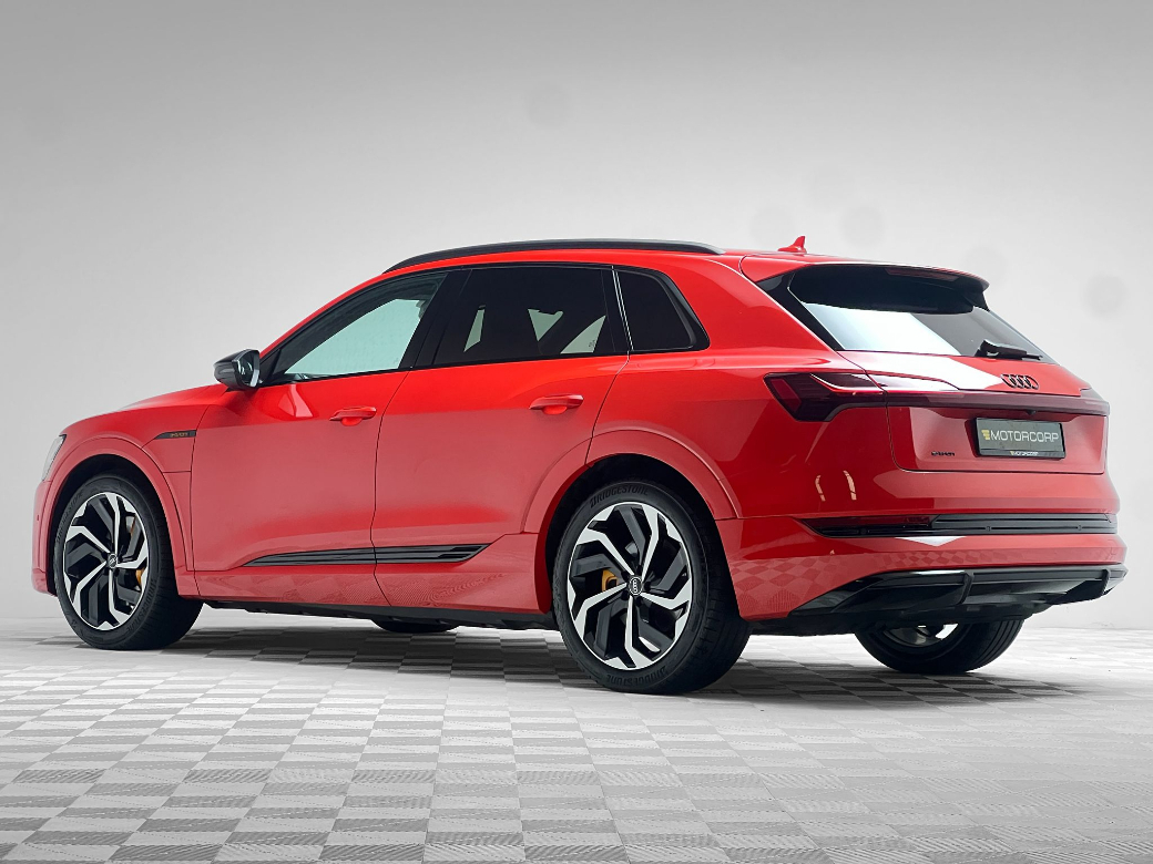 2022 Audi e-tron