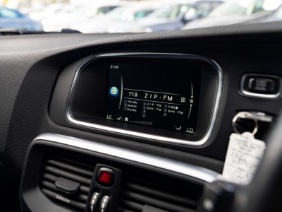 2017 Volvo V40