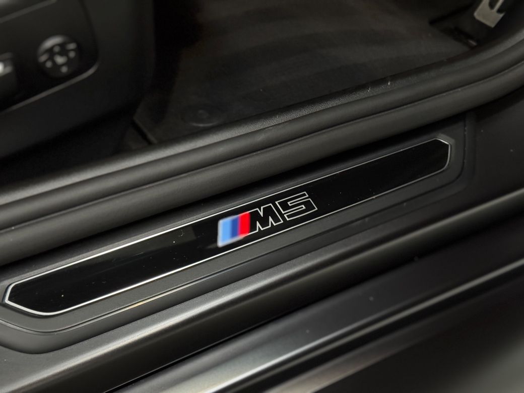 2025 BMW M5