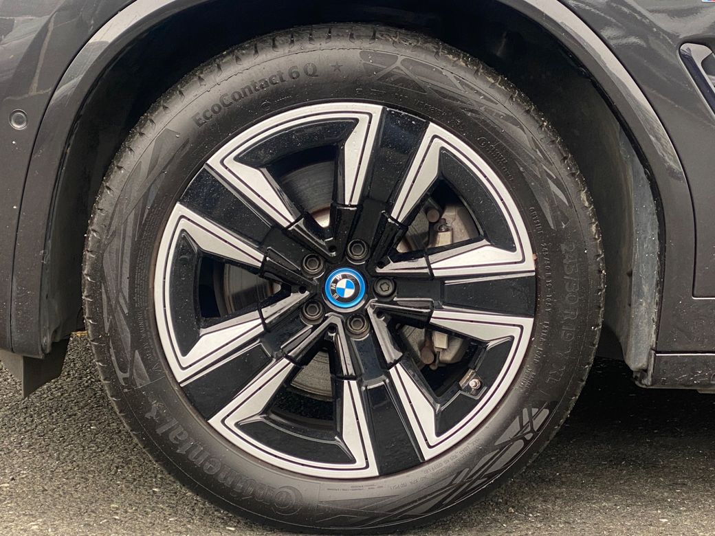 2022 BMW iX3