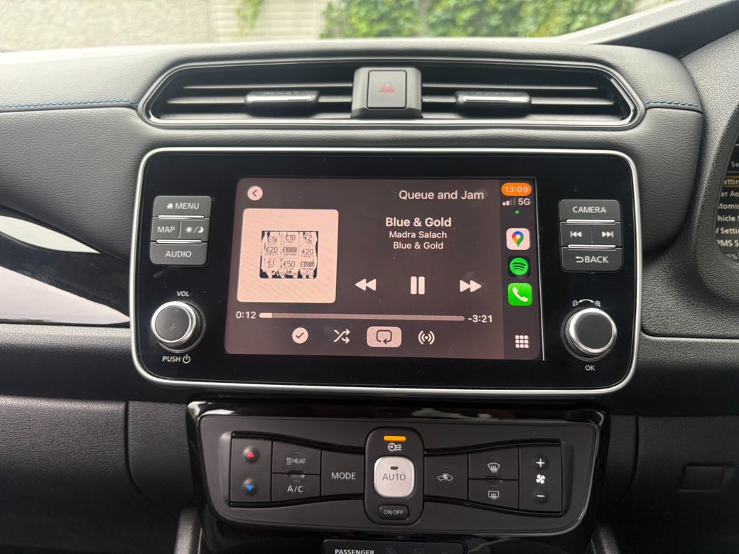 2022 Nissan Leaf