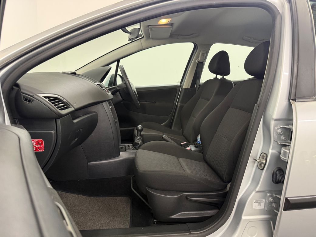 2010 Peugeot 207
