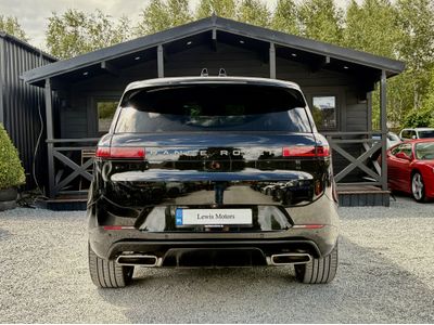 2025 Land Rover Range Rover Sport