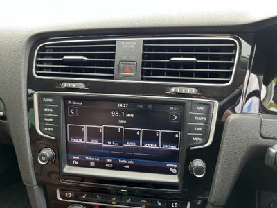 2017 Volkswagen Golf